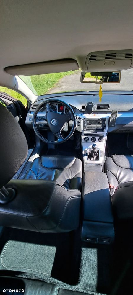 Volkswagen Passat 2.0 TDI Highline - 5
