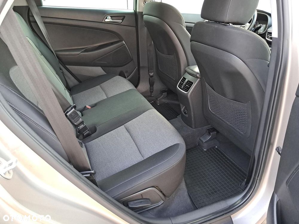 Hyundai Tucson 1.6 GDI BlueDrive Comfort 2WD - 12