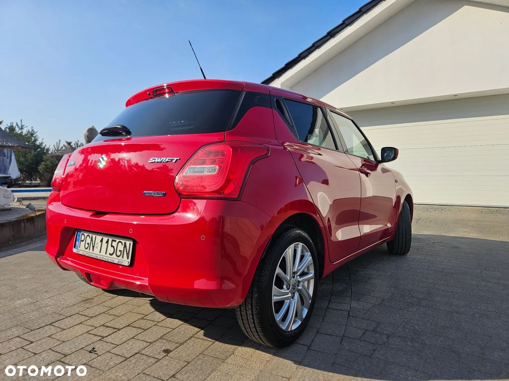 Suzuki Swift 1.2 Dualjet SHVS Premium Plus CVT - 4