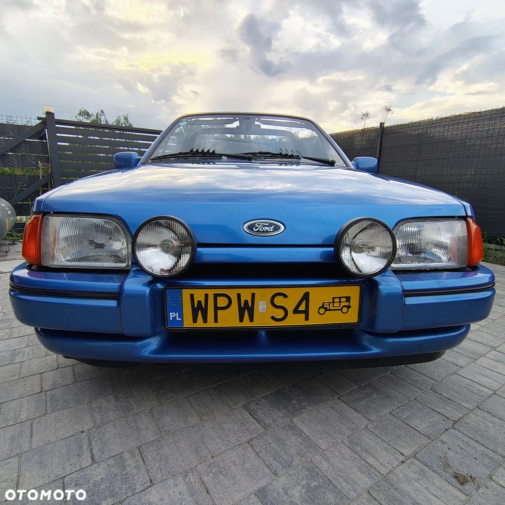 Ford Escort - 12