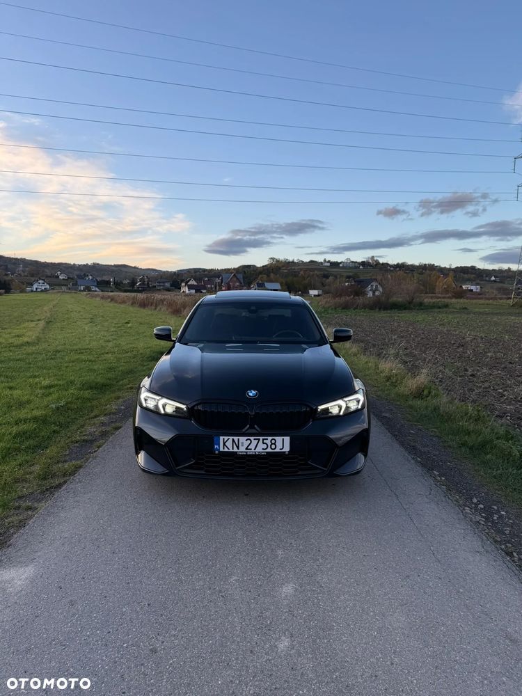 BMW Seria 3 330i xDrive M Sport - 21