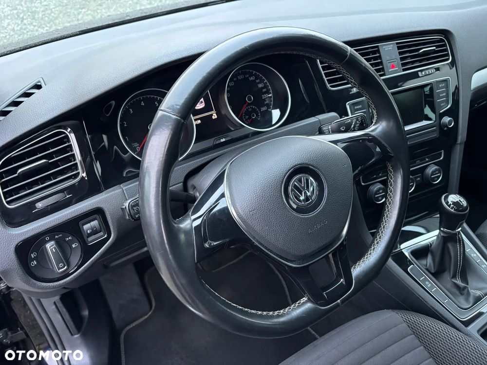 Volkswagen Golf 1.2 TSI BlueMotion Technology Cup - 15