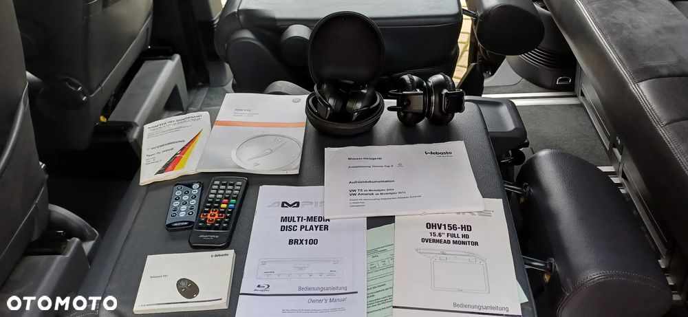 Volkswagen Multivan - 30