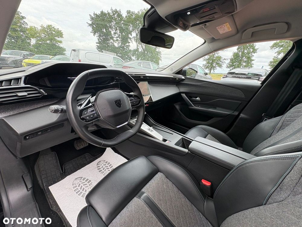 Peugeot 408 1.2 PureTech Allure S&S EAT8 - 11