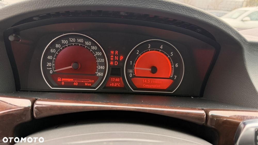 BMW Seria 7 740i - 20