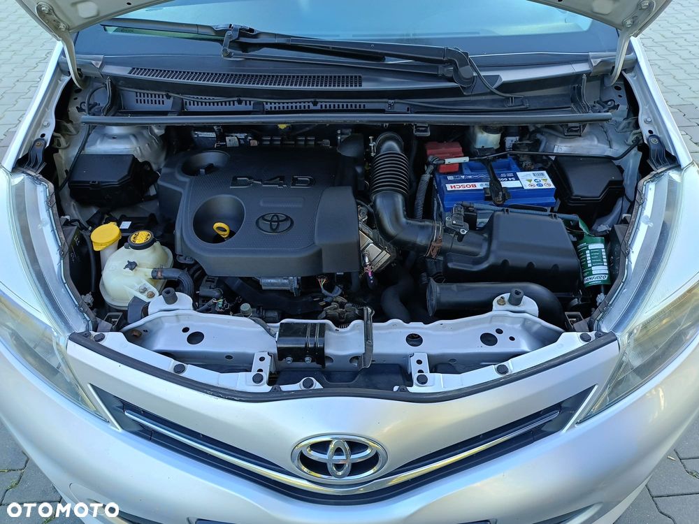 Toyota Yaris 1.4 D-4D Active - 8