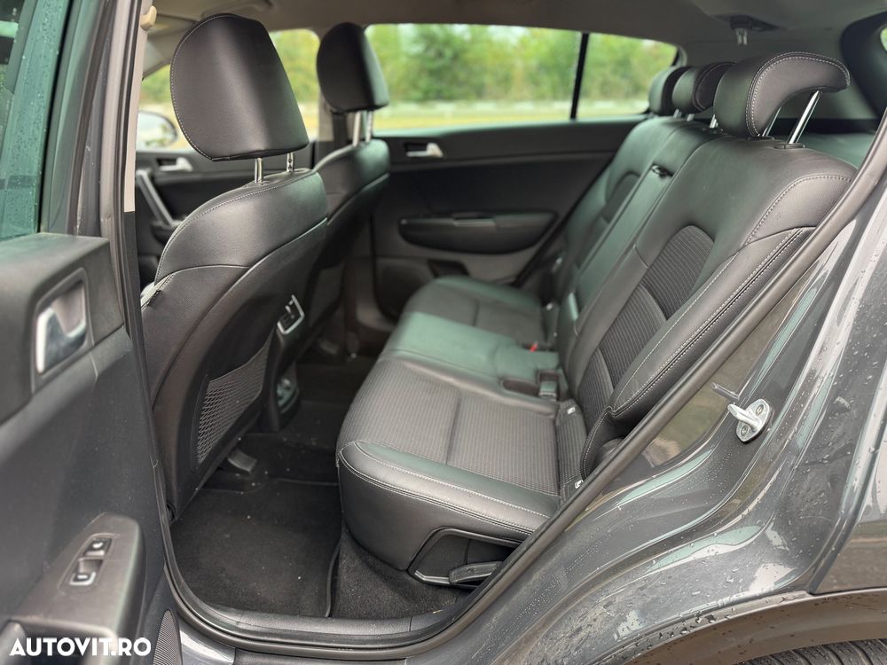 Kia Sportage 2,0 CRDI AWD Aut. Platinum - 6