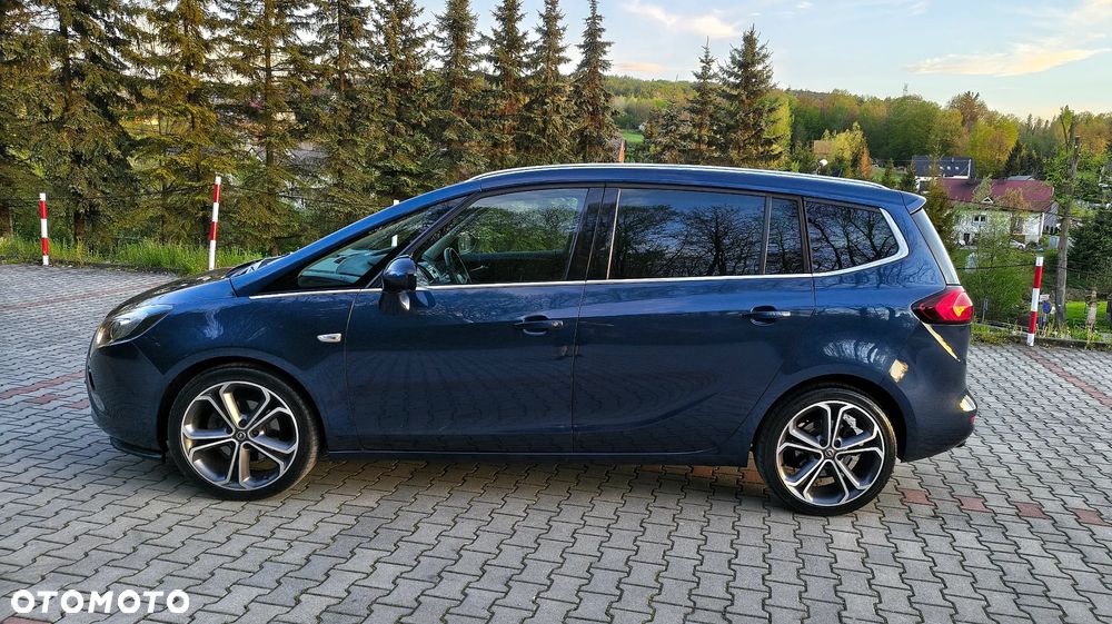 Opel Zafira - 2