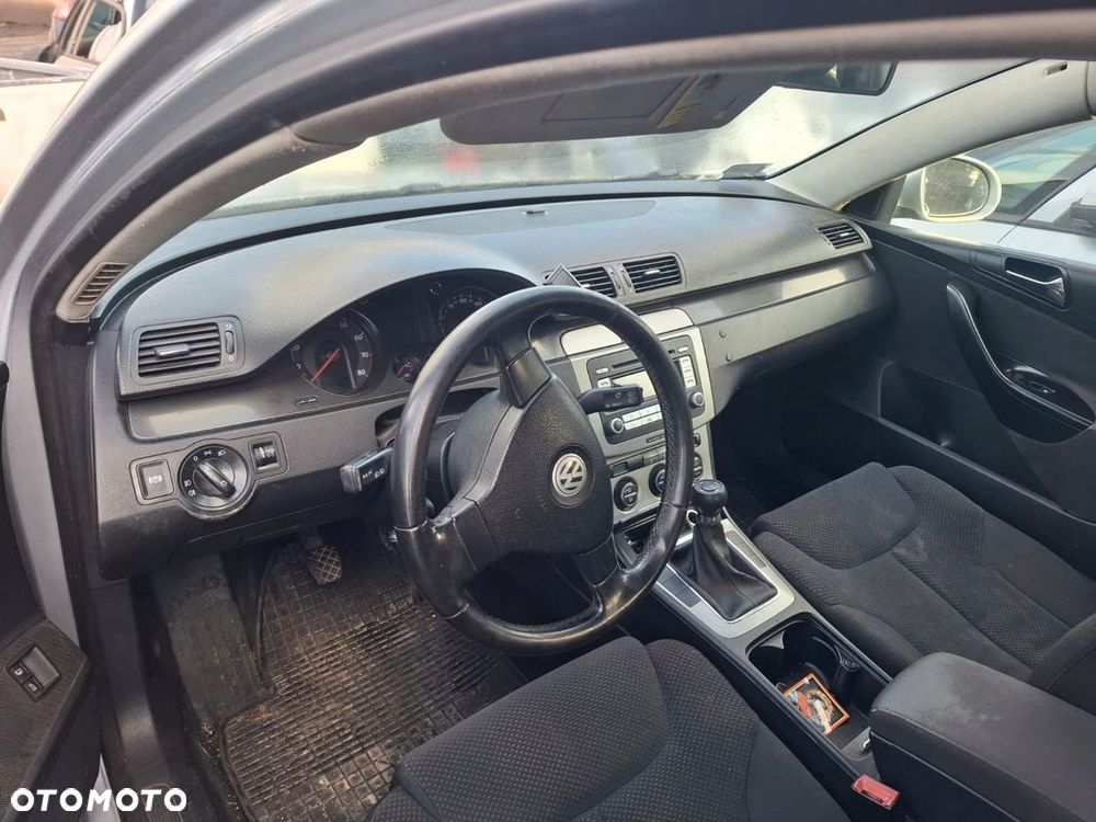 DESKA ROZDZIELCZA AIRBAG KOKPIT KONSOLA EUROPA VW PASSAT B6 - 1