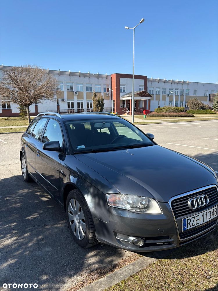 Audi A4 Avant 2.0 T FSI - 13