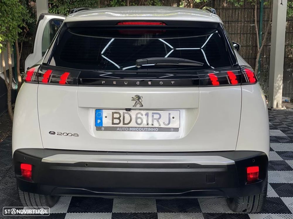 Peugeot e-2008 50 kWh Allure Pack - 5