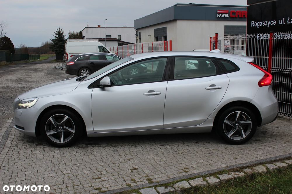 Volvo V40 D2 Momentum - 7