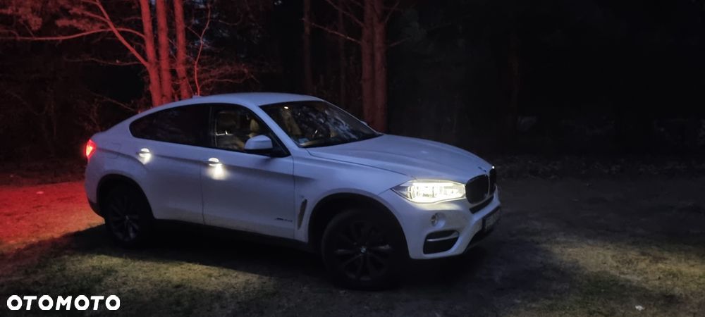 BMW X6 xDrive40d - 10