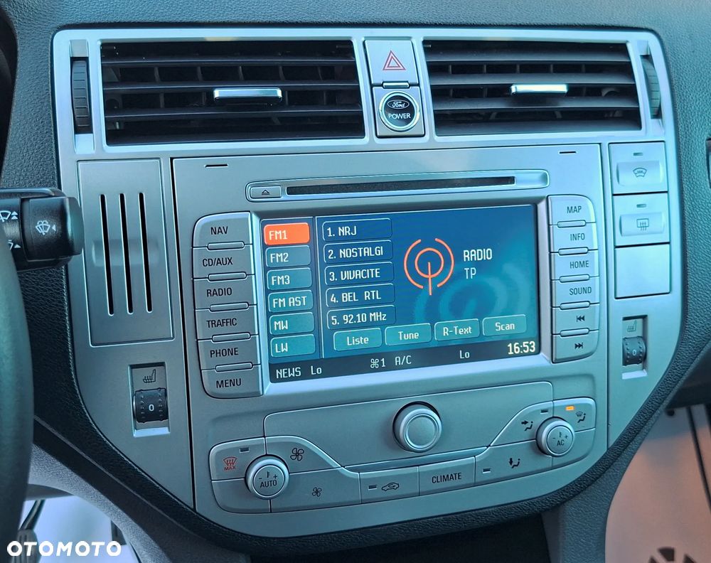 Ford Kuga 2.0 TDCi 4x4 Titanium - 28