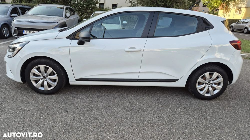 Renault Clio - 9