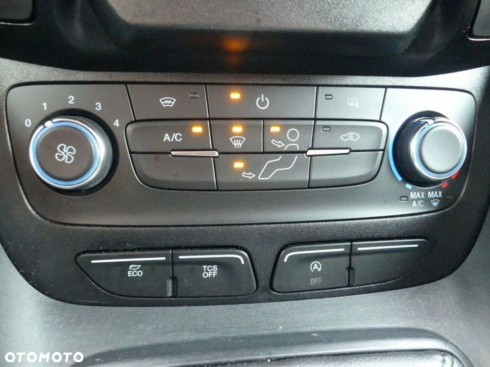 Ford Transit Connect - 8