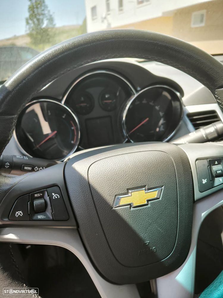 Chevrolet Cruze 2.0 VCDi LT - 10
