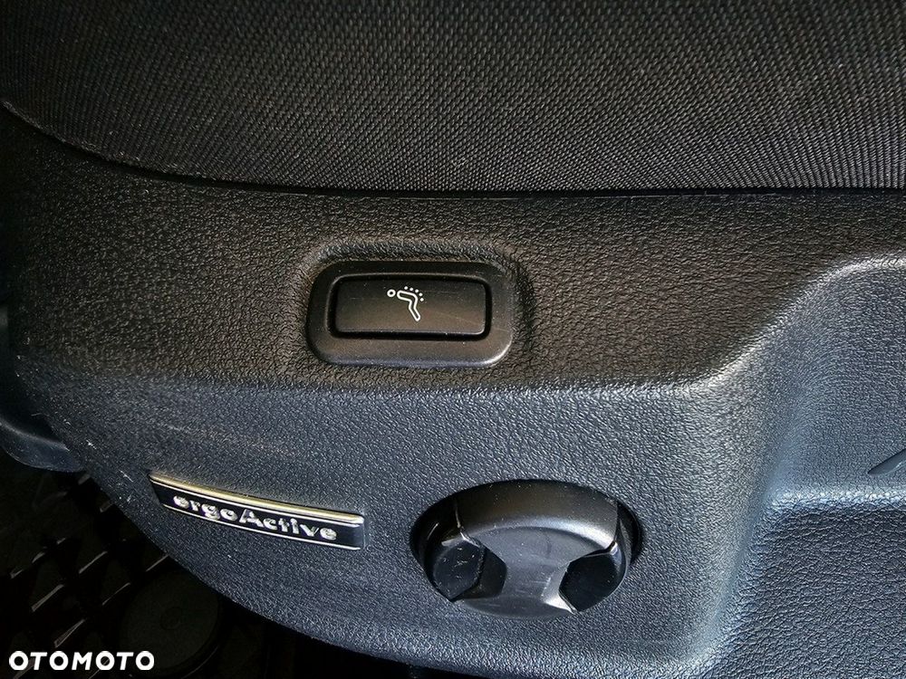 Volkswagen Golf - 30