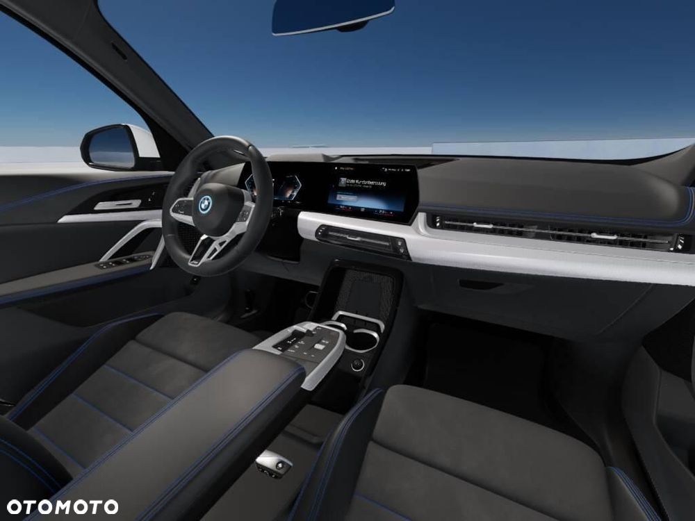 BMW iX1 xDrive30 66.5kWh M Sport Edition - 7