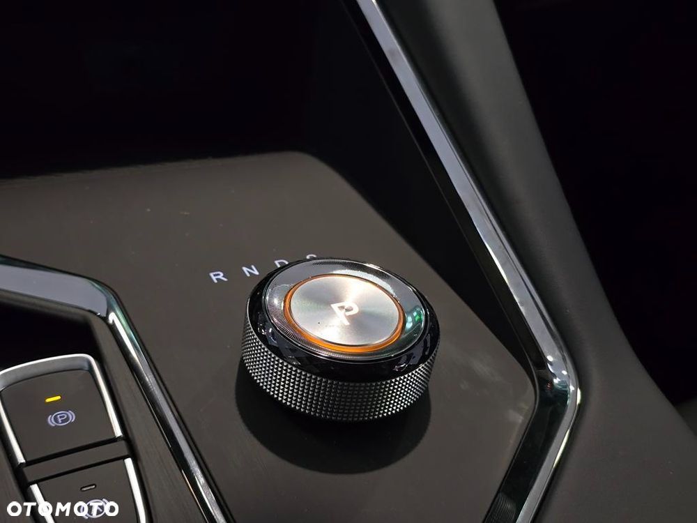 JAC JS8 PRO 7os - 24
