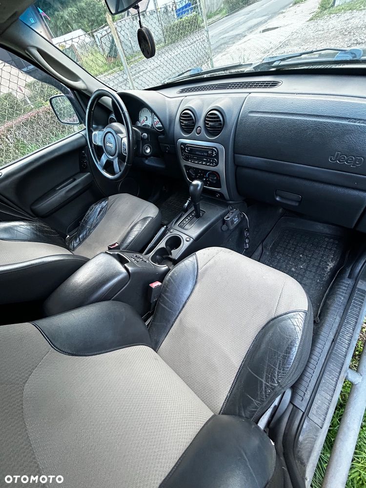 Jeep Cherokee - 2
