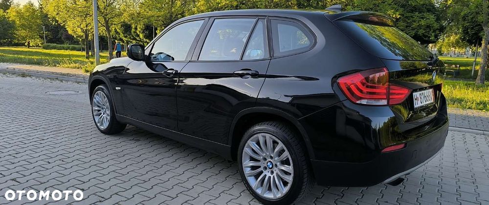 BMW X1 sDrive18i Sport Line - 16