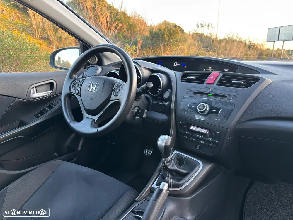 Honda Civic 1.6 i-DTEC Sport - 24