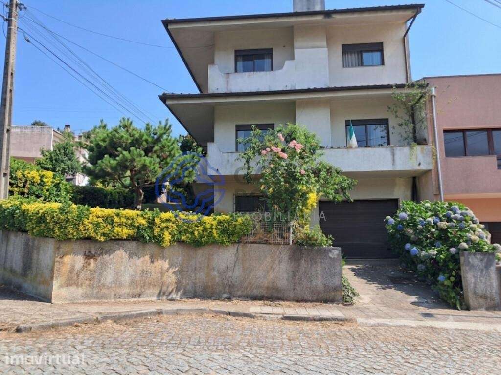 Excelente Moradia T3 com Áreas Generosas em Rebordosa - Grande imagem: 2/14