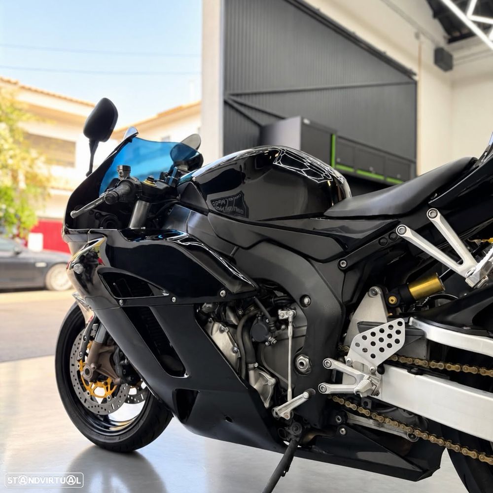 Honda CBR 1000RR - 4