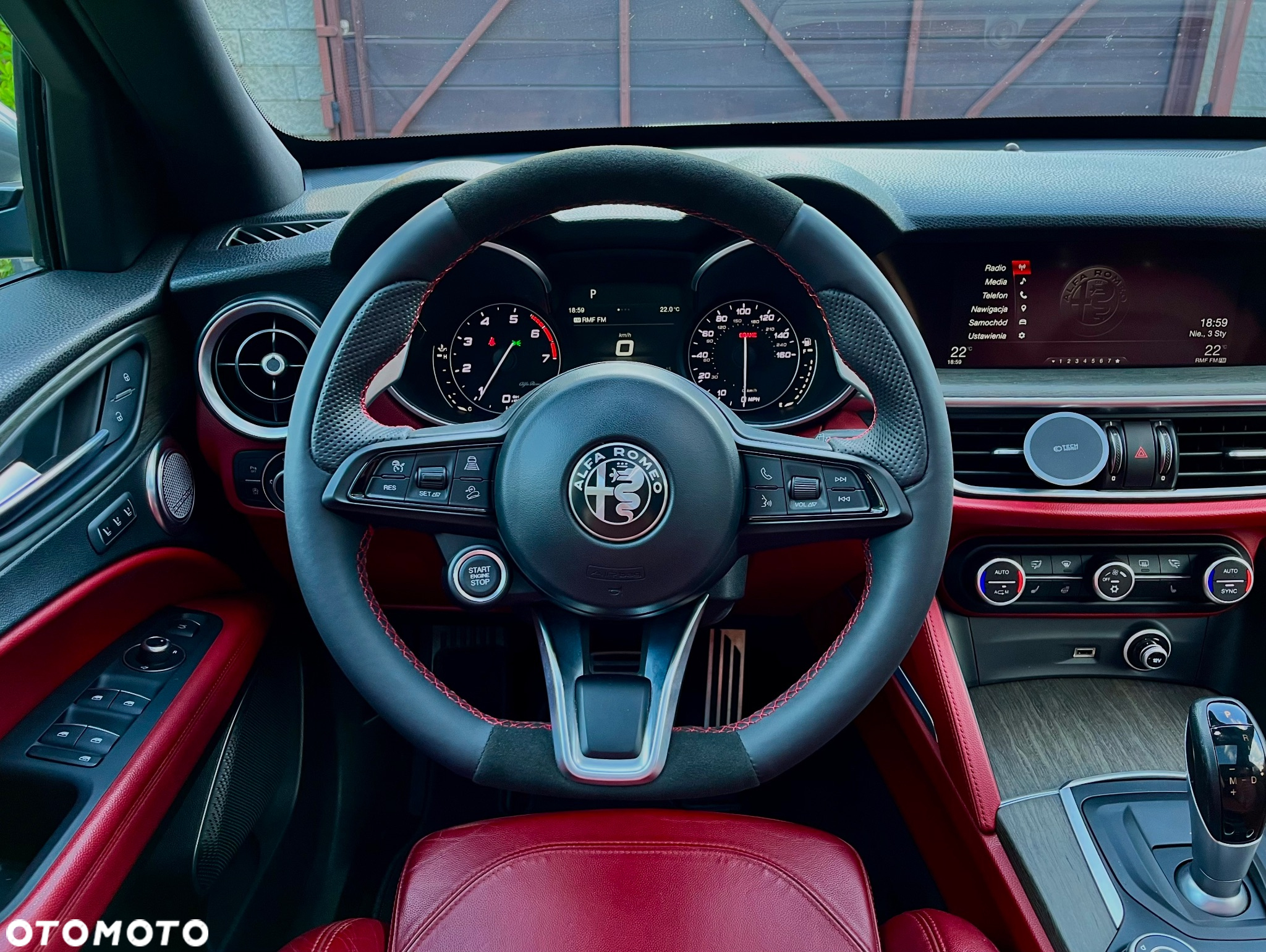 Alfa Romeo Stelvio 2.0 Turbo 16V AT8-Q4 Ti - 13