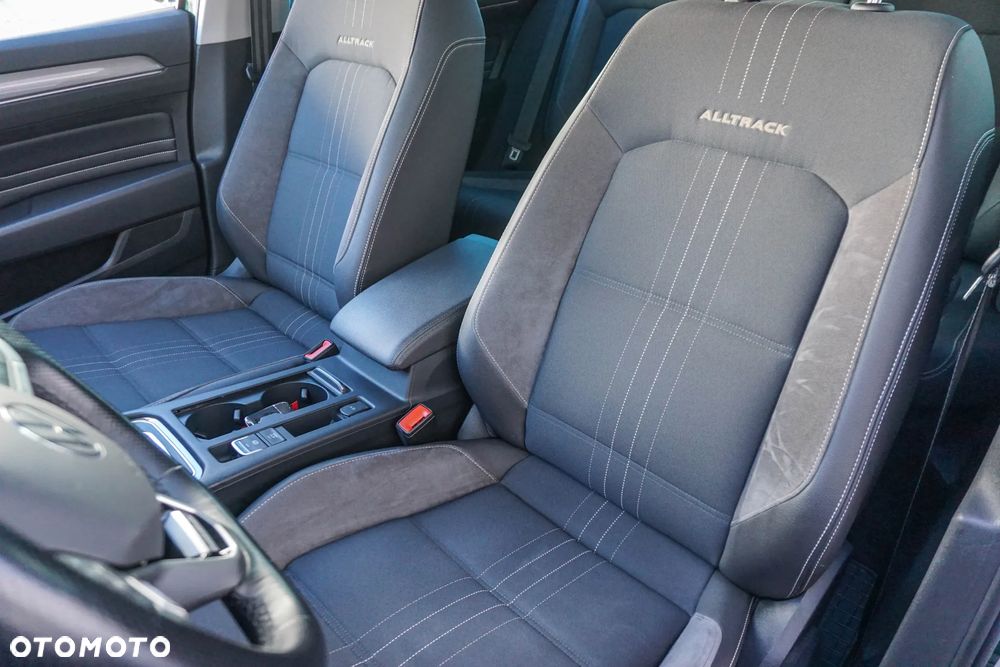 Volkswagen Passat - 25