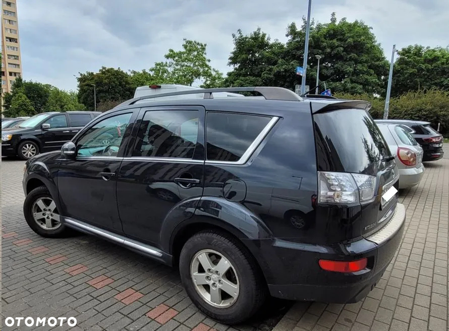 Mitsubishi Outlander 2.0 Intense + 2WD EU5 - 2