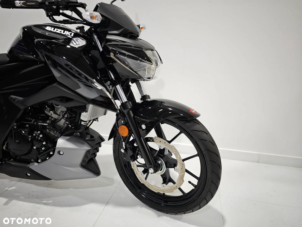 Suzuki GSX - 7