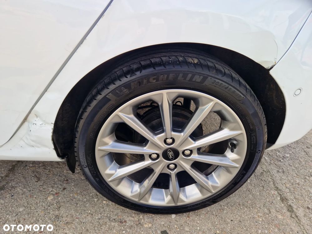 Ford Fiesta 1.0 EcoBoost Hybrid S&S TITANIUM VIGNALE - 18