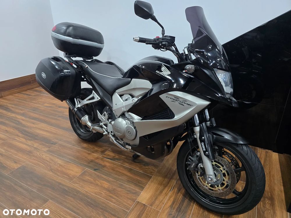 Honda VFR - 2