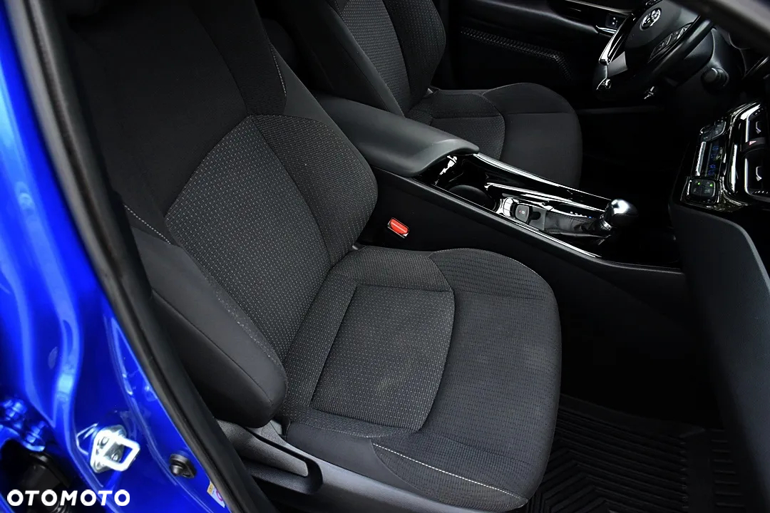 Toyota C-HR - 33