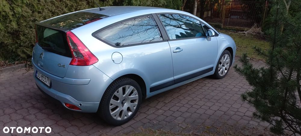 Citroën C4 1.6 16V VTR - 9