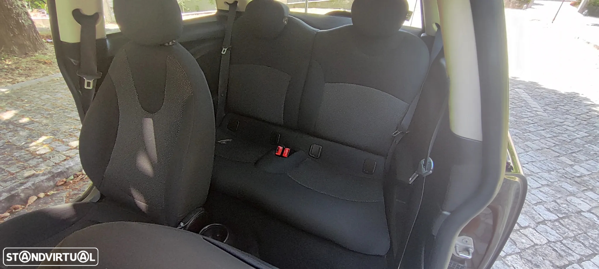 MINI 3 Portas One 1.6 - 19