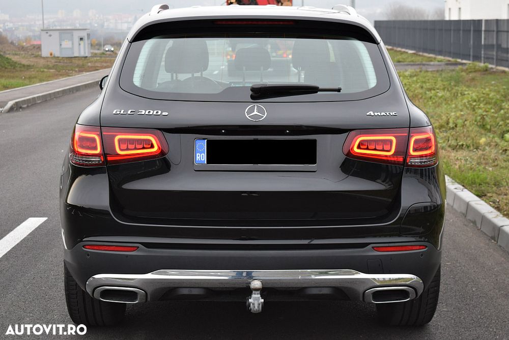 Mercedes-Benz GLC 300 e 4Matic 9G-TRONIC Edition AMG Line - 10