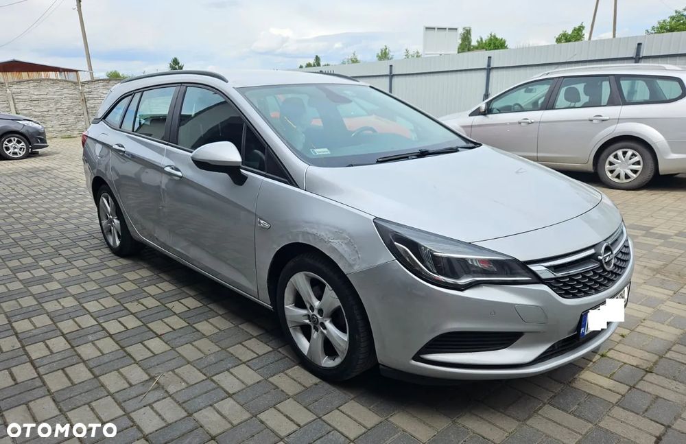 Opel Astra 1.7 CDTI Sport - 2
