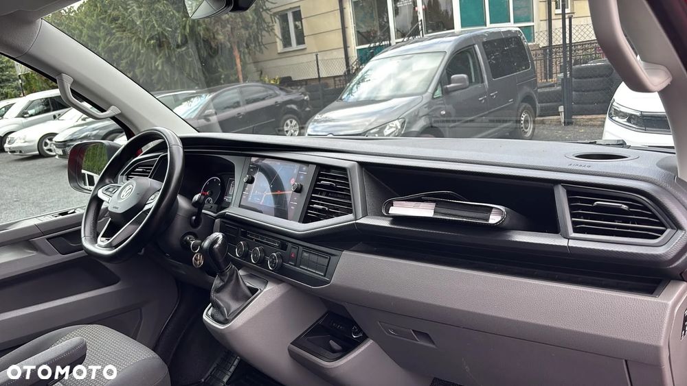 Volkswagen Transporter - 22