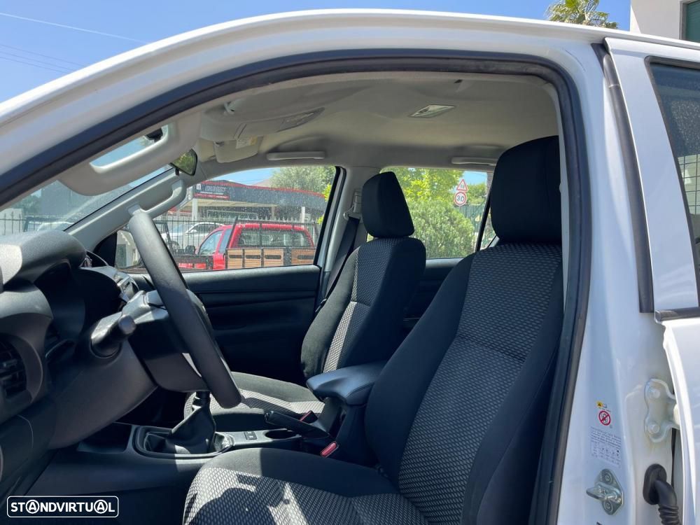 Toyota Hilux HILUX VIII 2.4 D (150CV) - 10