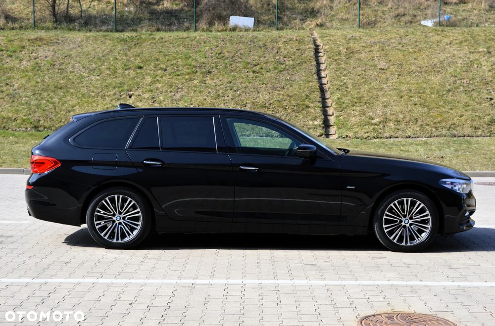 BMW Seria 5 520d xDrive Luxury Line sport - 25