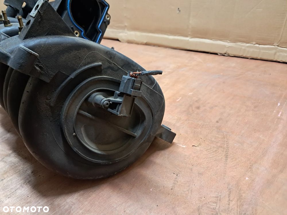 Jeep Grand Cherokee 4.7 Benzyna Kolektor ssący GAZ - 6