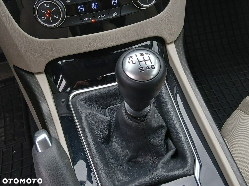 Peugeot 508 2.0 HDi Allure - 23