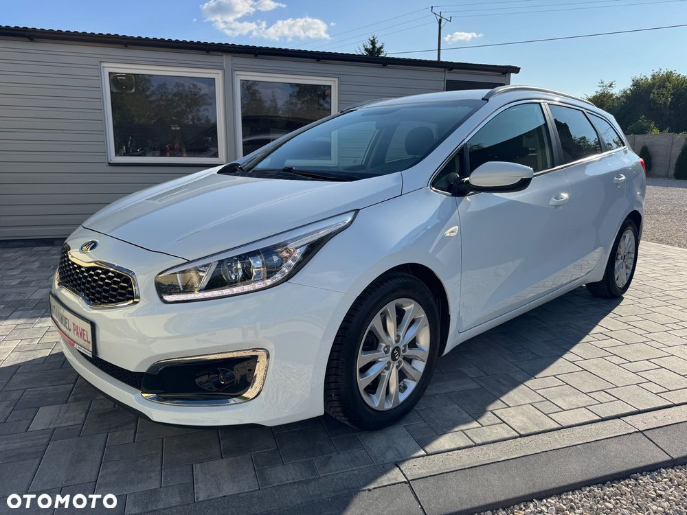 Kia Ceed 1.4 CVVT ISG Dream Team Edition - 13