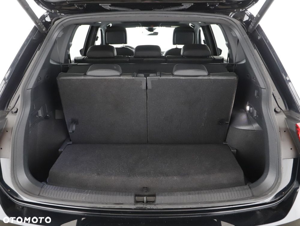 Volkswagen Tiguan Allspace - 21