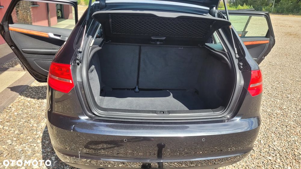 Audi A3 Sportback 1.6 TDI DPF Ambition - 7
