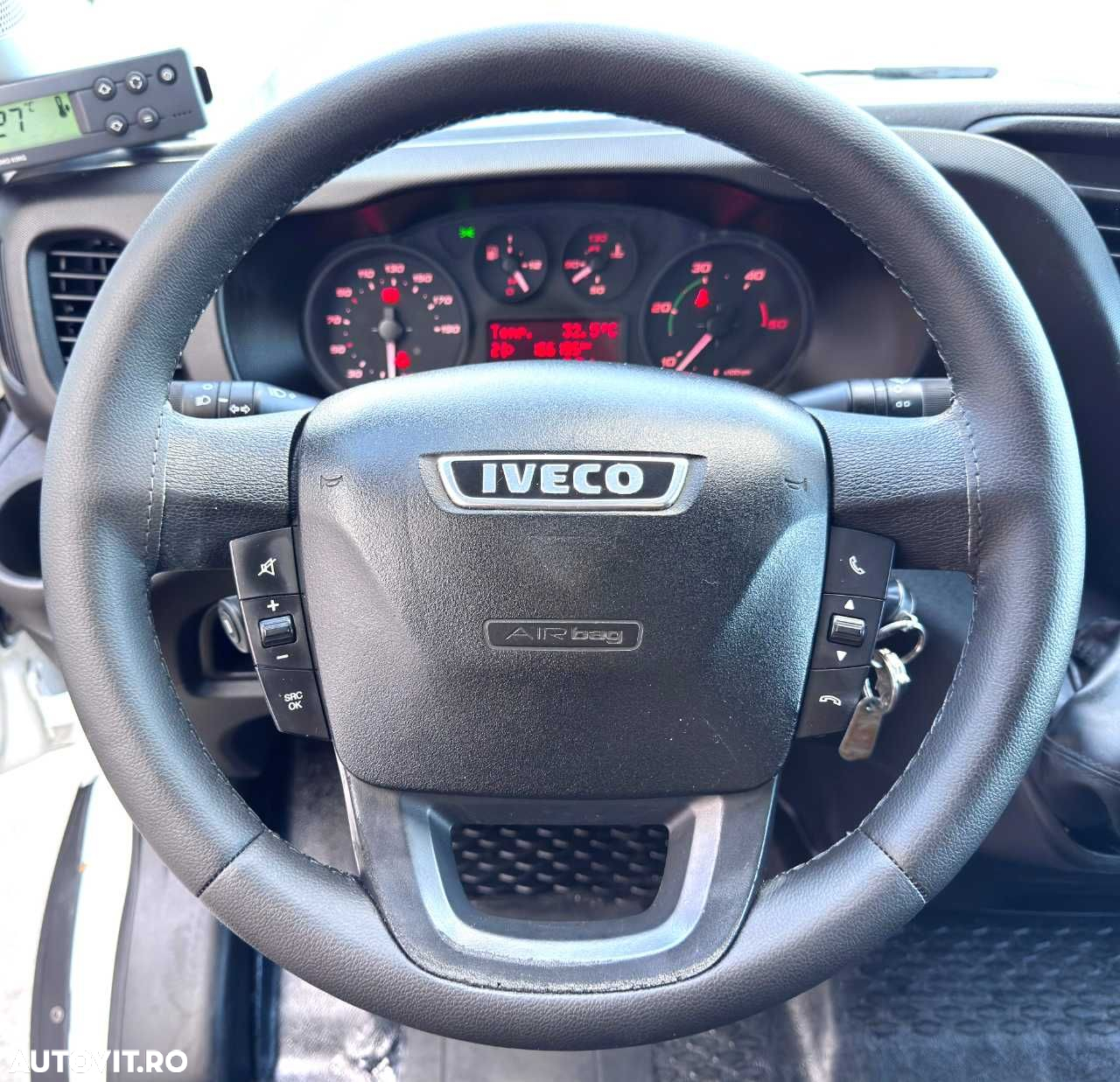 Iveco DAILY CUB FRIGORIFIC  -32 GRADE CU LIFT - 24