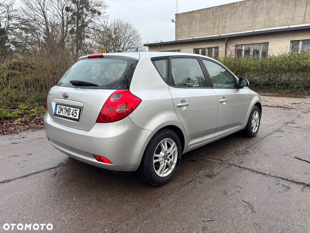 Kia Ceed 2.0 CVVT Spirit - 7
